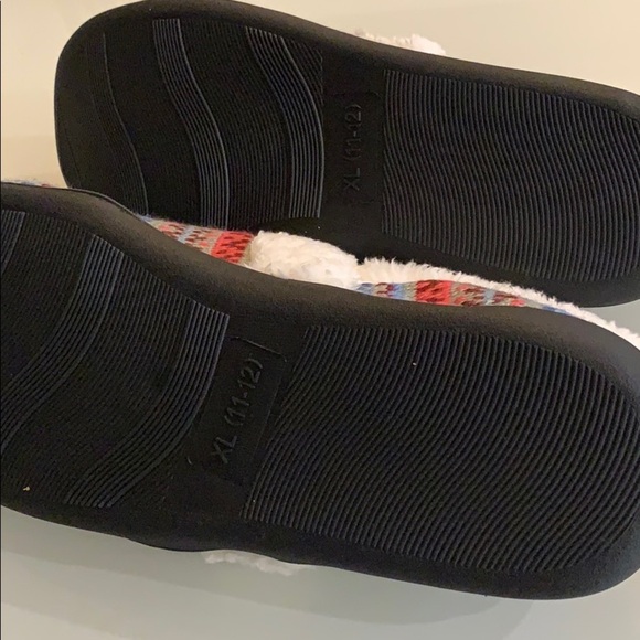 Slippers with in/outdoor sole - size 11/12 - Picture 3 of 8